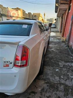 کرایسلەر 300